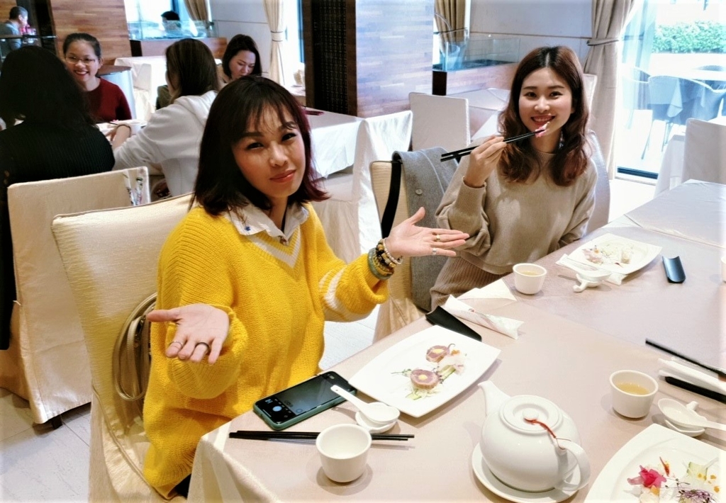 2020北投半日遊-陳凰鳳老師與台灣越藝之星在春天酒店享受下午茶與泡湯樂趣-4.jpg - 台灣越裔總會發起-越南人俱樂部開始籌備-2020北投春天酒店半日遊